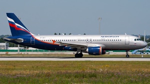 Photo of VP-BKY - Airbus A320-214 operated by Aeroflot