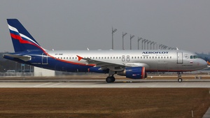 Photo of VP-BWE - Airbus A320-214 operated by Aeroflot