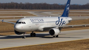 Photo of VP-BDK - Airbus A320-214 operated by Aeroflot