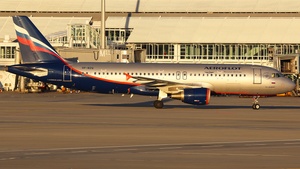 Photo of VP-BZQ - Airbus A320-214 operated by Aeroflot