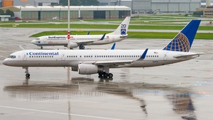 Photo of N12114 - Boeing 757-224 operated by Continental Airlines