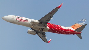 Photo of VT-AXN - Boeing 737-8HG operated by Air India Express