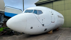Photo of N858WL - Boeing 737-406 operated by Private