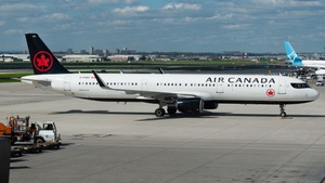 Photo of C-FCEU - Airbus A321-211 operated by Air Canada