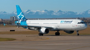 Photo of C-GEZD - Airbus A321-211 operated by Air Transat