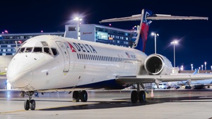 Photo of N950AT - Boeing 717-2BD operated by Delta Air Lines