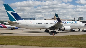 Photo with serial 25363 - Boeing 767-338(ER)