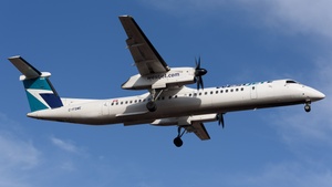 Photo with serial 4517 - Bombardier DHC-8-402 Dash 8 Q400