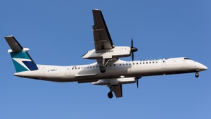 Photo with serial 4557 - Bombardier DHC-8-402 Dash 8 Q400
