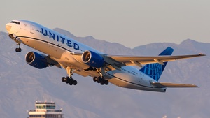 Photo of N779UA - Boeing 777-222 operated by United Airlines