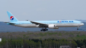 Photo of HL7533 - Boeing 777-3B5 operated by Korean Air