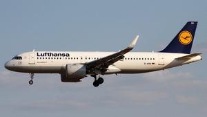 Photo of D-AINH - Airbus A320-271N operated by Lufthansa
