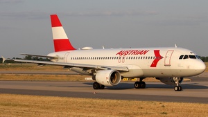 Photo of OE-LBO - Airbus A320-214 operated by Austrian Airlines