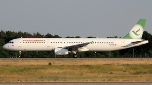 Photo of TC-GPA - Airbus A321-231 operated by Freebird Airlines (opb BBN Airlines)