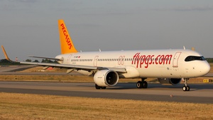 Photo of TC-RBS - Airbus A321-251NX operated by Pegasus Airlines
