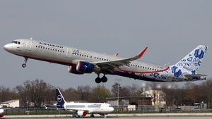 Photo of VP-BEE - Airbus A321-211 operated by Aeroflot