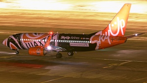 Photo of ER-SMA - Boeing 737-75C operated by Vision Air