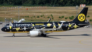 Photo of D-AEWM - Airbus A320-214 operated by Eurowings