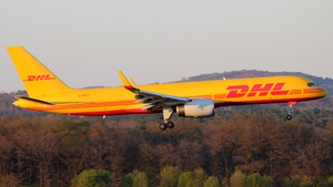 Photo of G-DHKT - Boeing 757-223(PCF) operated by DHL Air