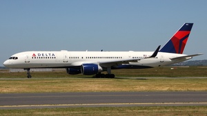 Photo of N703TW - Boeing 757-2Q8 operated by Delta Air Lines