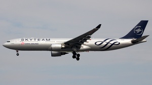 Photo of B-18311 - Airbus A330-302 operated by China Airlines