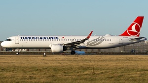 Photo of TC-LPO - Airbus A321-271NX operated by Turkish Airlines