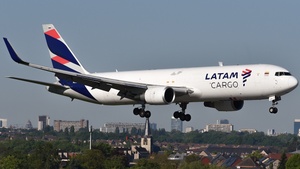Photo of N538LA - Boeing 767-316(ER)(BCF) operated by LATAM Cargo Colombia