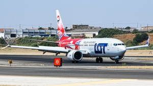 Photo of SP-LVL - Boeing 737 MAX 8 operated by LOT Polish Airlines