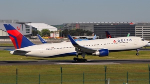 Photo of N195DN - Boeing 767-332(ER) operated by Delta Air Lines