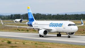 Photo of D-AIWG - Airbus A320-214 operated by Discover Airlines