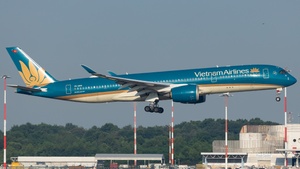 Photo of VN-A896 - Airbus A350-941 operated by Vietnam Airlines