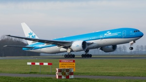 Photo of PH-BQC - Boeing 777-206(ER) operated by KLM Royal Dutch Airlines