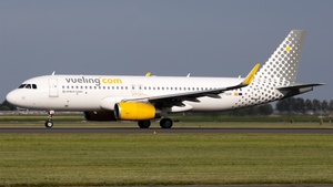 Photo of EC-ODM - Airbus A320-232 operated by Vueling