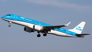 Photo of PH-EZL - Embraer ERJ-190STD operated by KLM Cityhopper