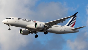 Photo of F-HZUX - Airbus A220-300 operated by Air France