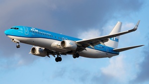 Photo of PH-BXV - Boeing 737-8K2 operated by KLM Royal Dutch Airlines
