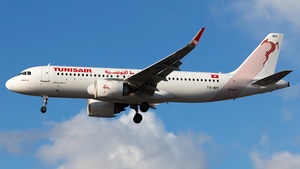 Photo of TS-IMY - Airbus A320-251N operated by Tunisair