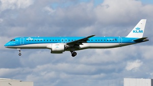 Photo of PH-NXA - Embraer ERJ-195-E2 operated by KLM Cityhopper