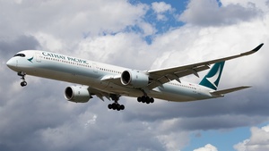 Photo of B-LXN - Airbus A350-1041 operated by Cathay Pacific Airways