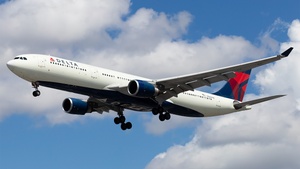 Photo of N826NW - Airbus A330-302 operated by Delta Air Lines