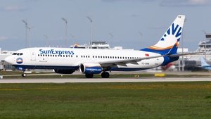 TC-SRB - Boeing 737-8AL