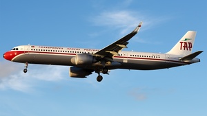 Photo of CS-TJR - Airbus A321-251NX operated by TAP Air Portugal