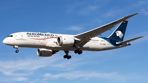 Photo of XA-AMR - Boeing 787-8 Dreamliner operated by Aeroméxico