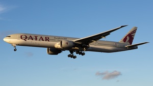 Photo of A7-BAI - Boeing 777-3DZ(ER) operated by Qatar Airways