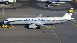Photo of D-AISZ - Airbus A321-231 operated by Lufthansa