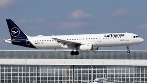 Photo of D-AIDM - Airbus A321-231 operated by Lufthansa