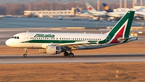 Photo of EI-IMS - Airbus A319-111 operated by Alitalia