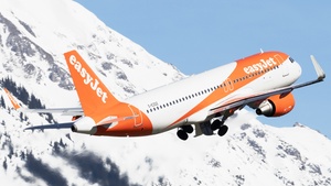Photo of G-EZGZ - Airbus A320-214 operated by easyJet