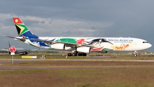 Photo with serial 643 - Airbus A340-313