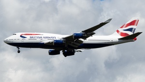 Photo with serial 25813 - Boeing 747-436